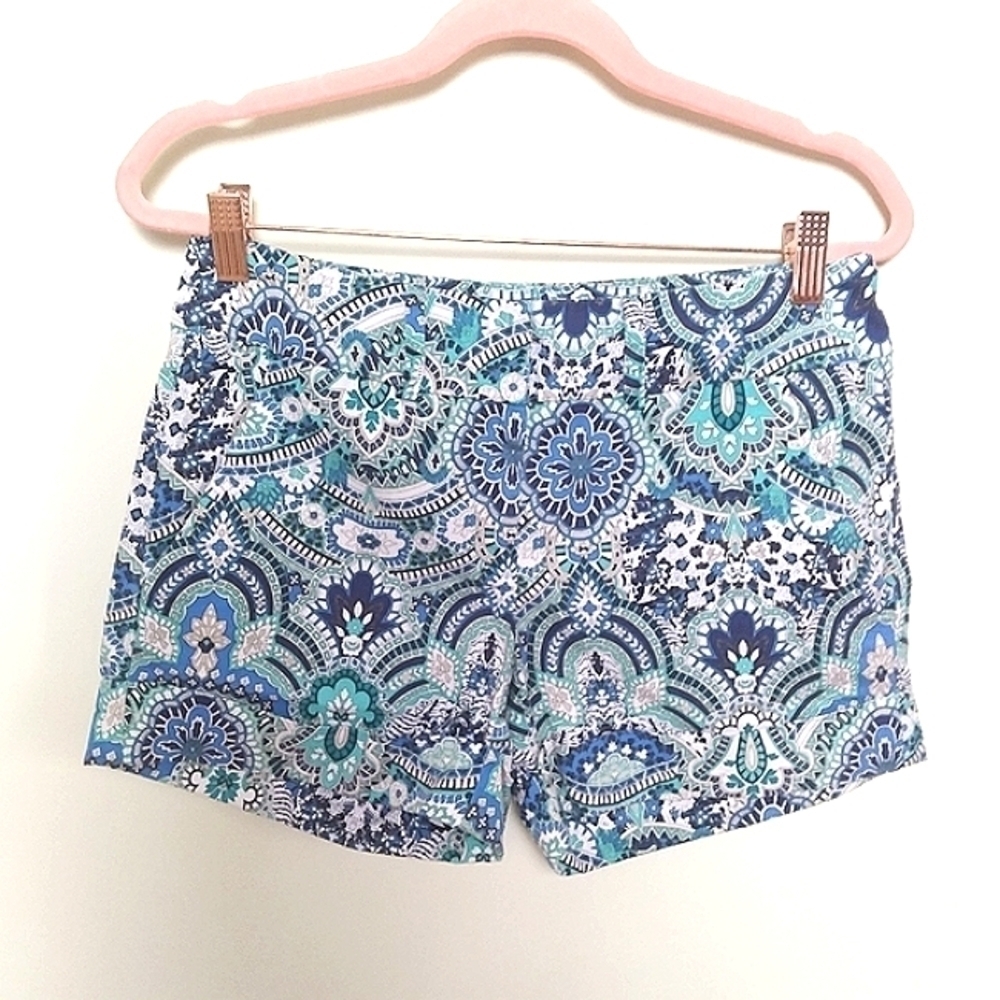 New York & Company Blue and White Midrise Floral Paisley Shorts Size 0
